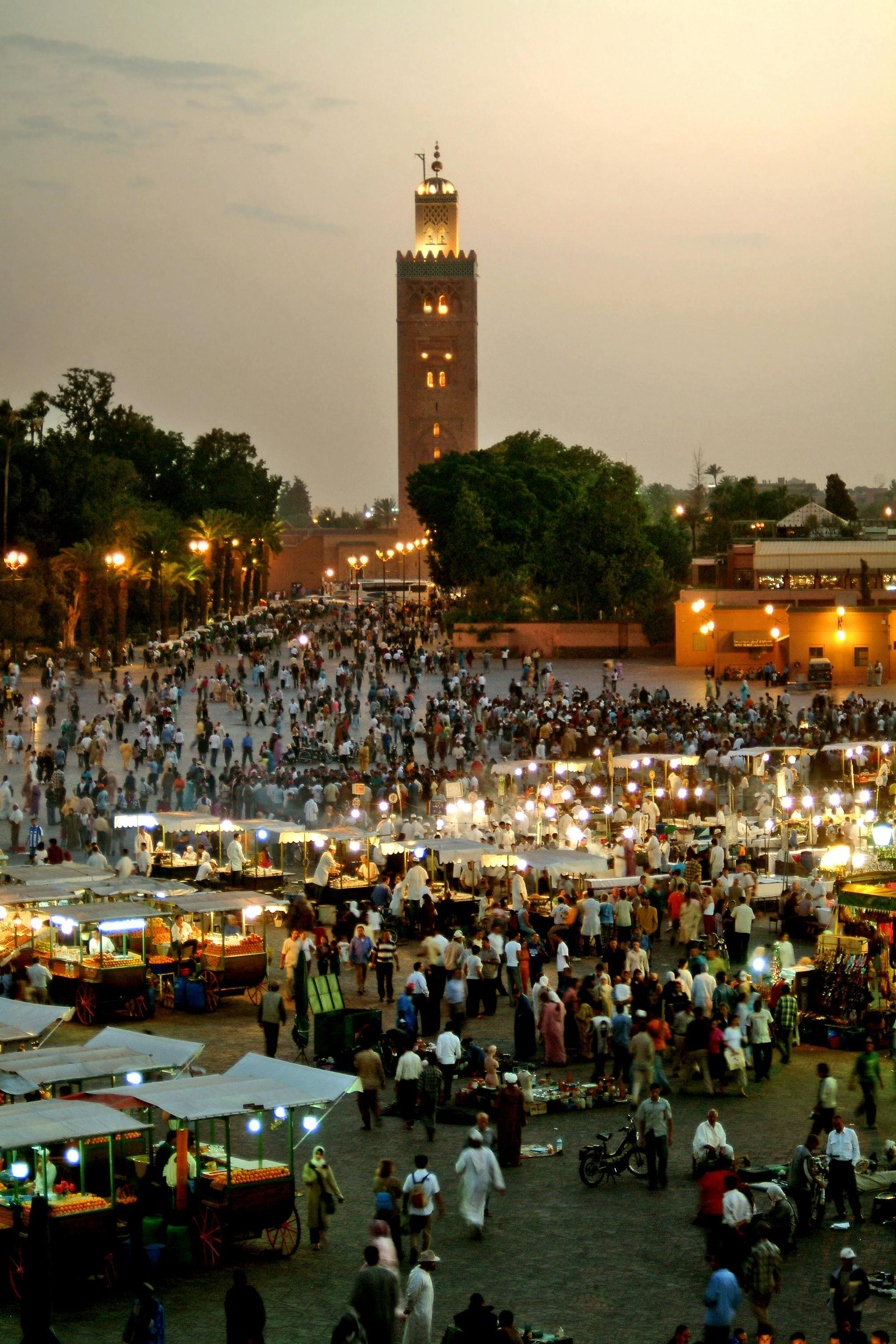 Excursion en calèche et visite de la Place Jemaa el-Fna